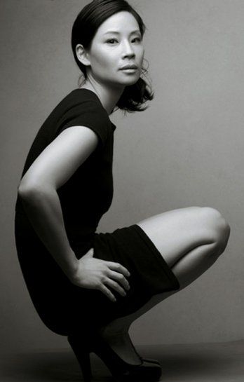 Люси Лью черно-белое фото Lucy Liu photo black and white