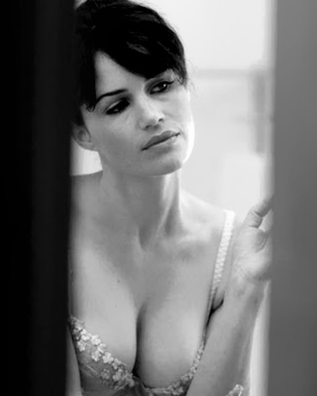Карла Гуджино фото груди Carla Gugino photo breast