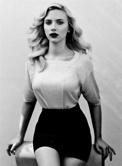 Скарлетт Йоханссон фото юбка Scarlett Johansson photo skirt