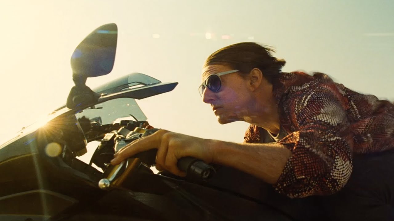 Миссия невыполнима Племя изгоев (Mission Impossible - Rogue Nation) Том Круз мотоцикл