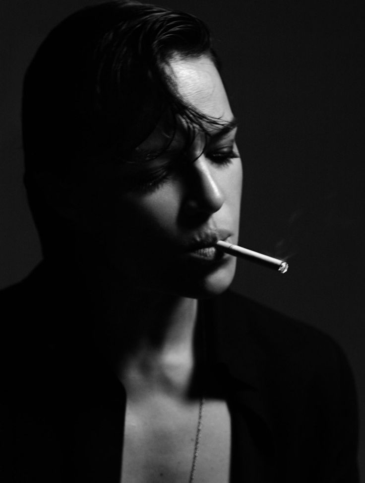 Мишель Родригес сигарета фото Michelle Rodriguez cigarette photo