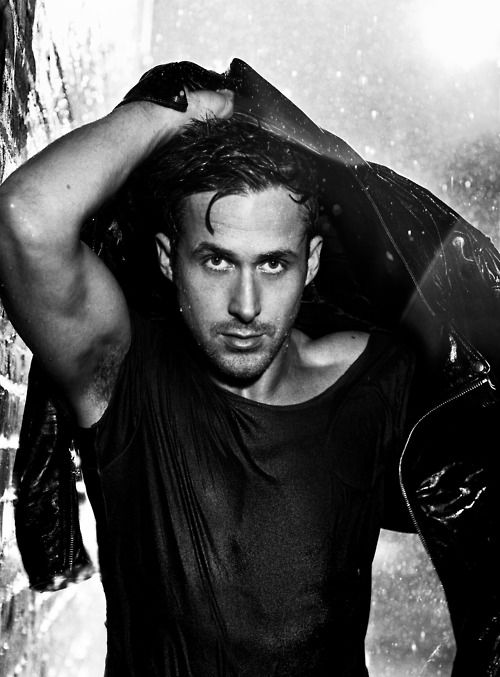 Райан Гослинг фото под дождем Ryan Gosling photo in the rain