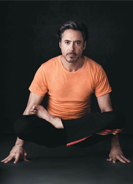 Роберт Дауни-младший фото йога Robert Downey Jr. photo yoga