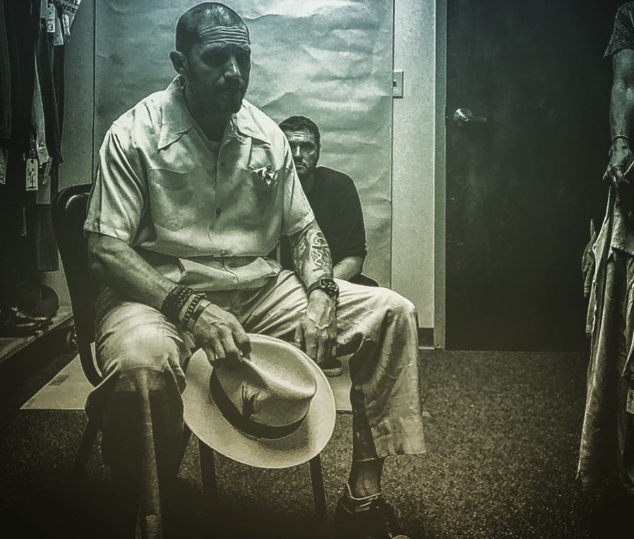 Первое фото Тома Харди в образе Аль Капоне